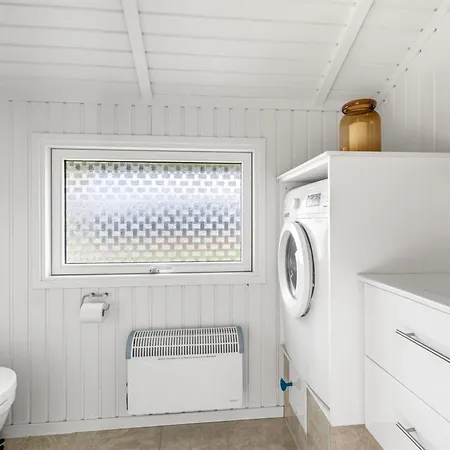 Gitt - 140m From The Sea By Interhome