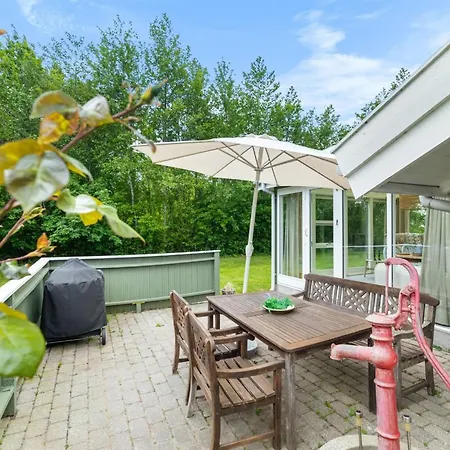 Gitt - 140m From The Sea By Interhome